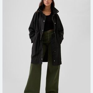 GAP Women's Black Oversized Parka Water repellant  Jacket Medium